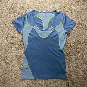 Patagonia Womens Size XS Activewear Top Short Sleeve Moisture Wicking Shirt